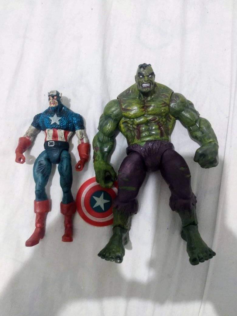 Vendo (r$300) ou troco bonecos Marvel Select Zombie 2006.
 Procuro TROCAS boneco…