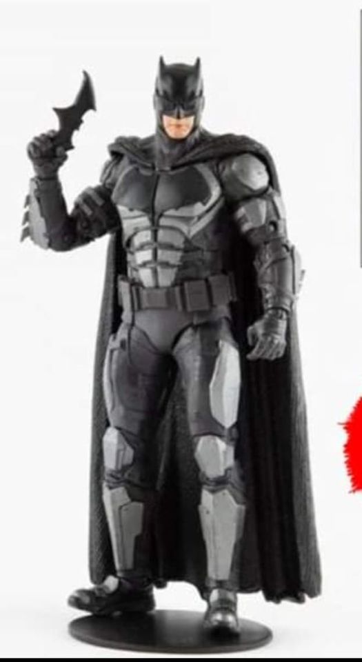 Bom dia pessoal, procuro por esta figura: Batman mcfarlane ligar da justiça.